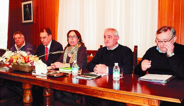 Jornada "Pradoluengo ante el desafío de su relanzamiento industrial" Jornada "Pradoluengo ante el desafío de su relanzamiento industrial"