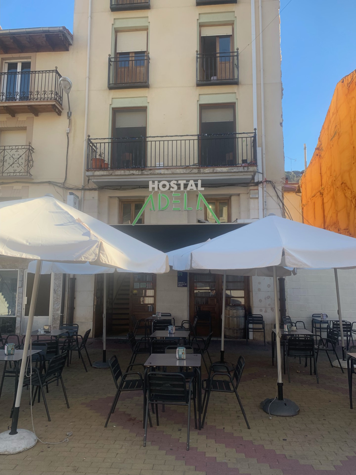 Hostal Adela