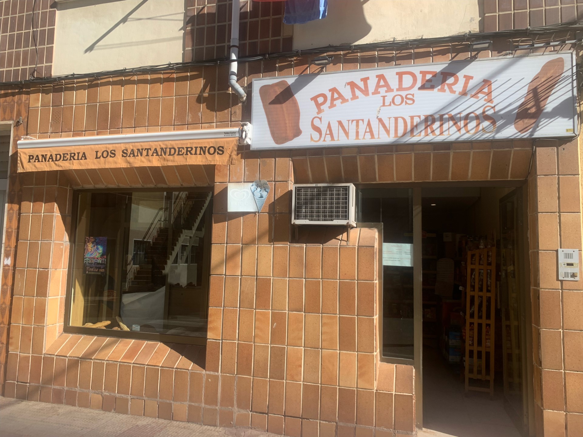  Los Santanderinos